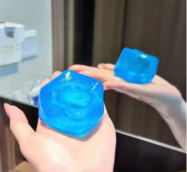 Maltose water blue cubic squeeze-able ice cubes soft rubber stress relief tool for relieving work pressure stress relief gift